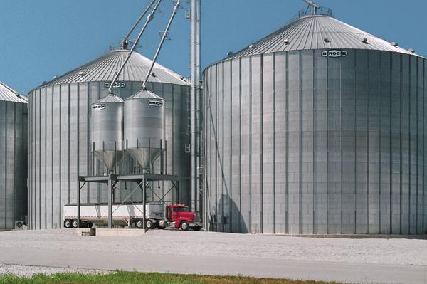 Diseño de silos, puertos de carga, elevadores y todo lo relacionado al almacenamiento cerealero